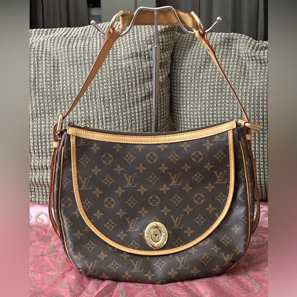 Louis Vuitton Tulum GM Monogram
